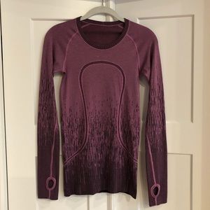 Lululemon Swiftly Tech Long Sleeved Crew